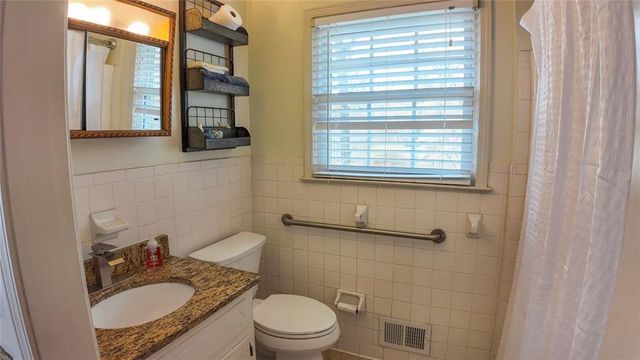 1220 Heritage Hills Circle, Snellville, GA 30078