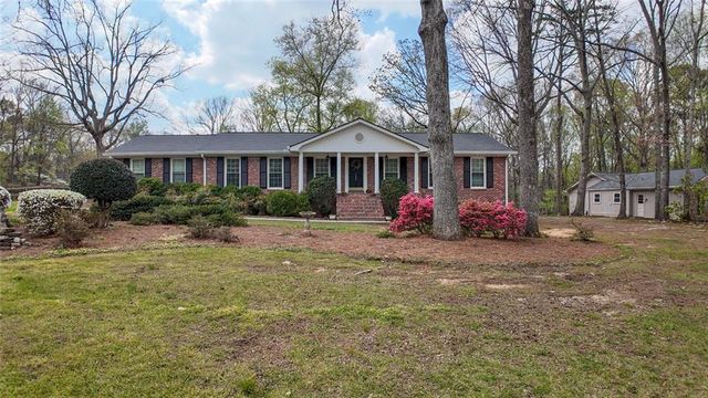 1220 Heritage Hills Circle, Snellville, GA 30078