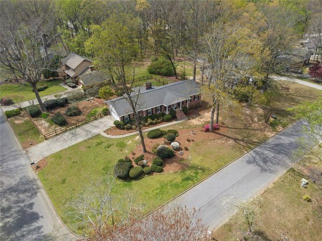 1220 Heritage Hills Circle, Snellville, GA 30078