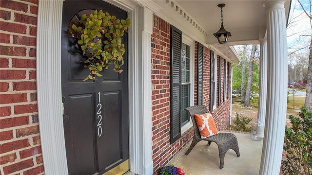 1220 Heritage Hills Circle, Snellville, GA 30078