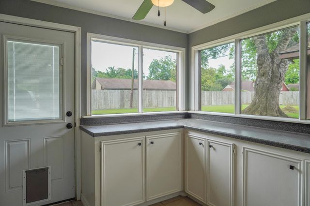 115 Neal Road, Wharton, TX 77488