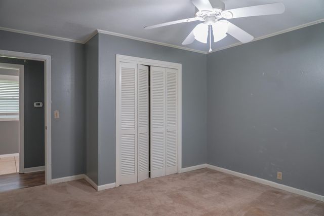 115 Neal Road, Wharton, TX 77488
