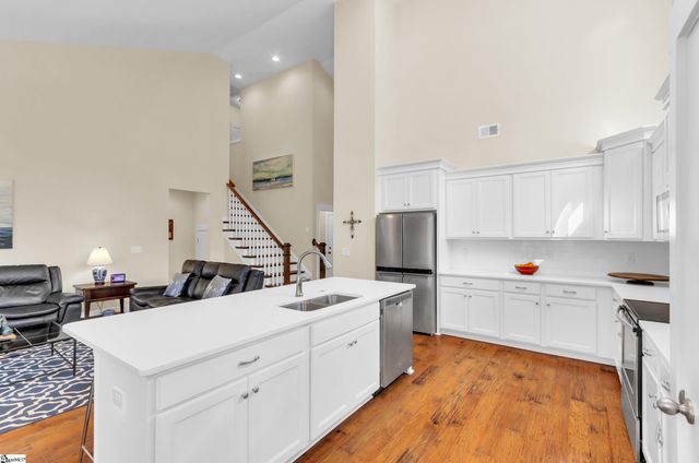 104 Mare's Head Place, Taylors, SC 29687