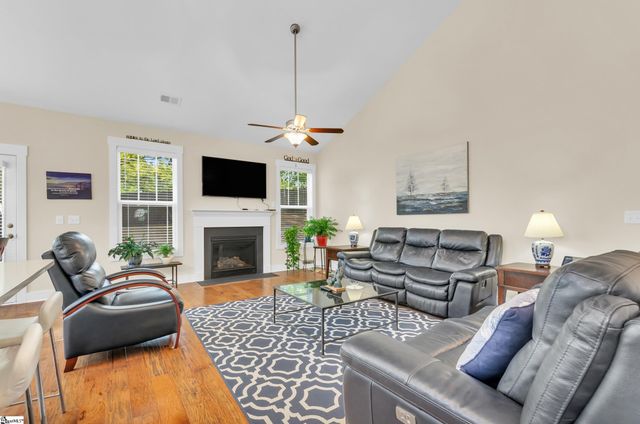 104 Mare's Head Place, Taylors, SC 29687