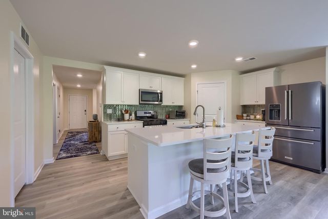 2011 PAPERBACK WAY, York, PA 17408