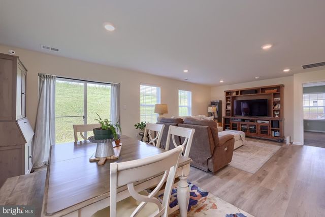 2011 PAPERBACK WAY, York, PA 17408