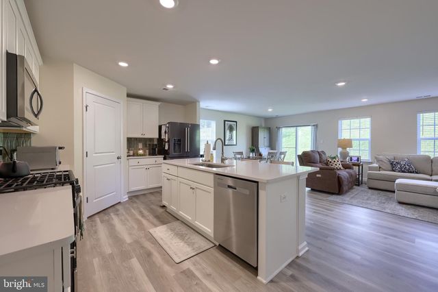 2011 PAPERBACK WAY, York, PA 17408