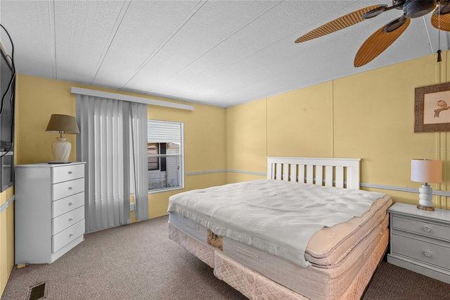 5427 SEVILLE DRIVE, Zephyrhills, FL 33541