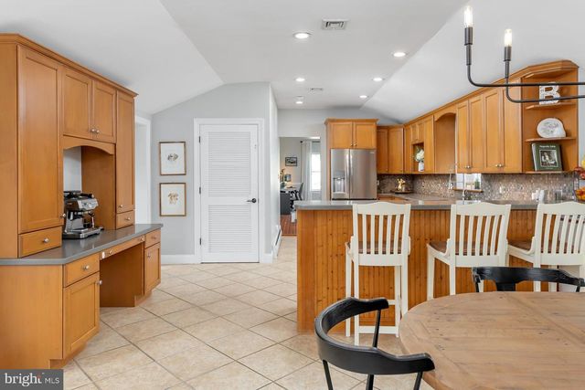 208 N MARION AVE, Wenonah, NJ 08090