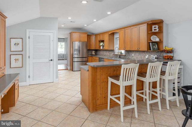 208 N MARION AVE, Wenonah, NJ 08090
