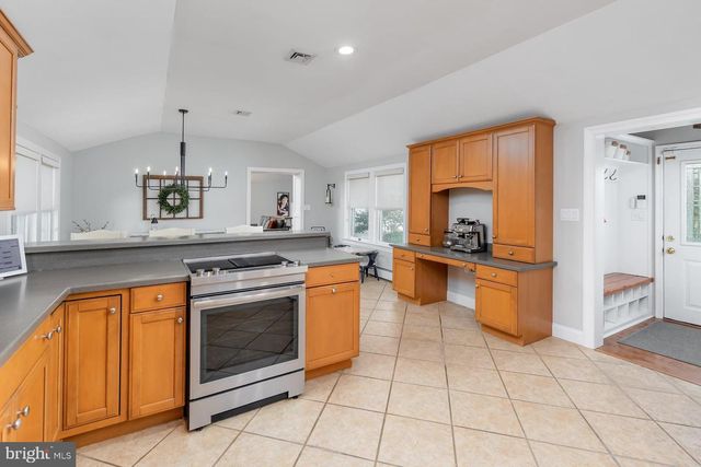 208 N MARION AVE, Wenonah, NJ 08090