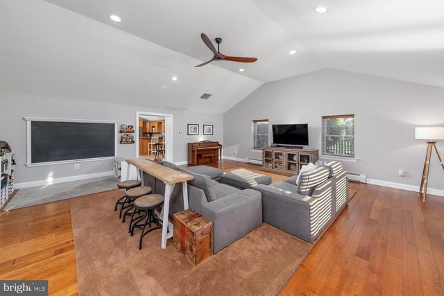 208 N MARION AVE, Wenonah, NJ 08090