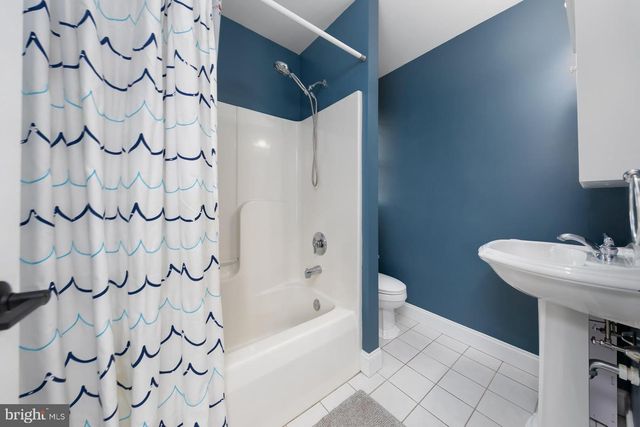 208 N MARION AVE, Wenonah, NJ 08090
