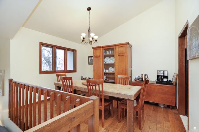 2105 Farmingdale Ct, Manhattan, KS 66503