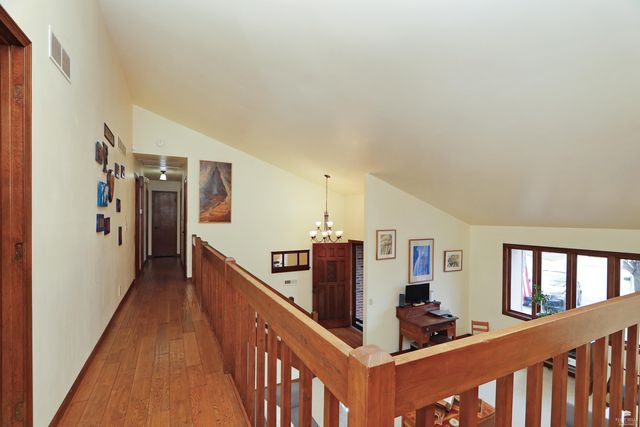 2105 Farmingdale Ct, Manhattan, KS 66503