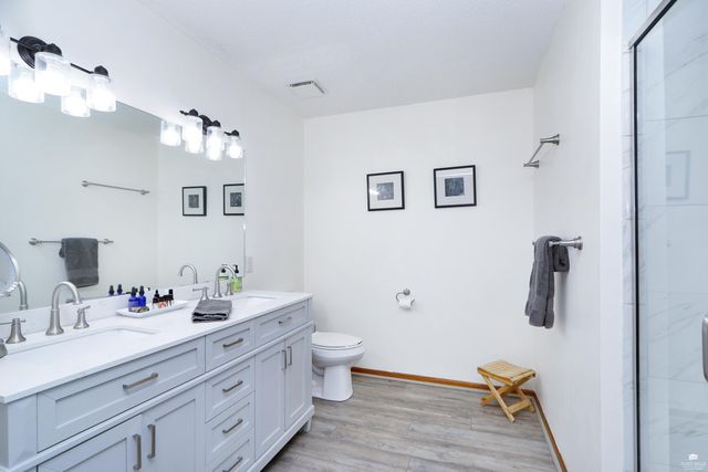 2105 Farmingdale Ct, Manhattan, KS 66503