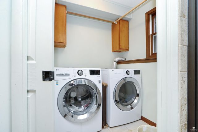 2105 Farmingdale Ct, Manhattan, KS 66503