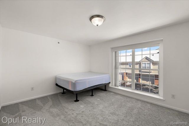 28263 Oakmonte Circle, Lyon Charter Township, MI 48165