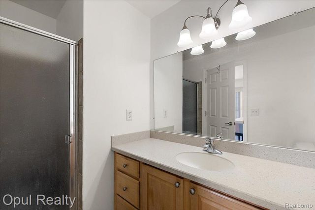 28263 Oakmonte Circle, Lyon Charter Township, MI 48165