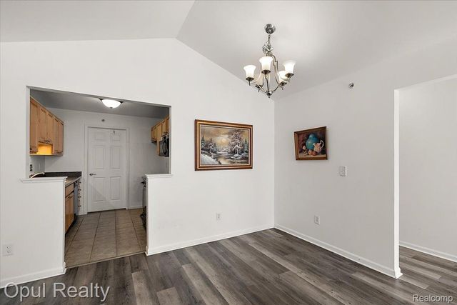 28263 Oakmonte Circle, Lyon Charter Township, MI 48165