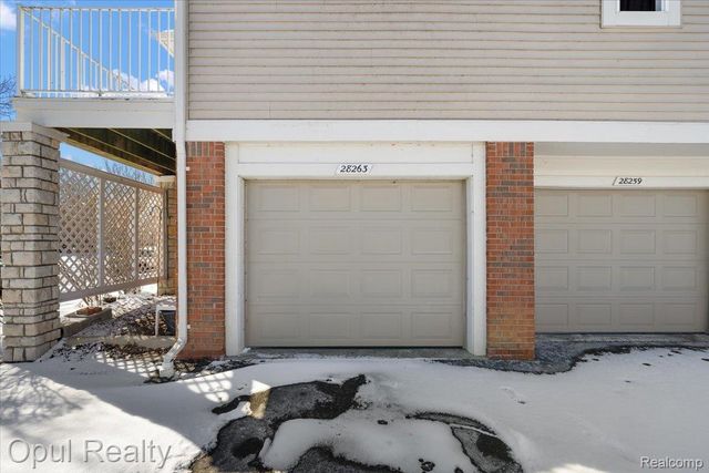 28263 Oakmonte Circle, Lyon Charter Township, MI 48165