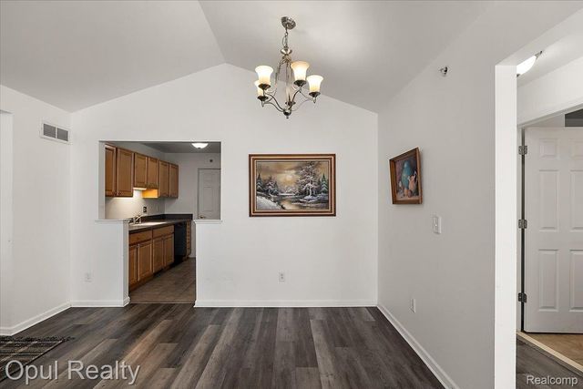 28263 Oakmonte Circle, Lyon Charter Township, MI 48165