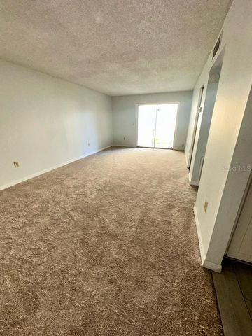 922 LAKE DESTINY ROAD C, Altamonte Springs, FL 32714