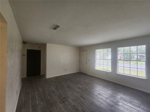 5817 NW 23 TERRACE 2, Gainesville, FL 32653
