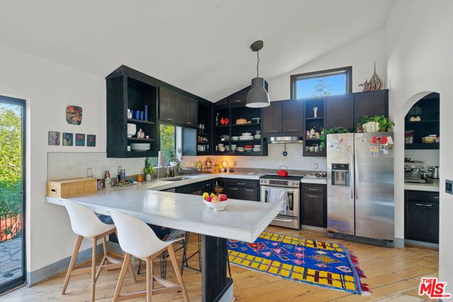 20784 Medley Lane, Topanga, CA 90290