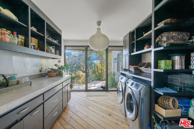 20784 Medley Lane, Topanga, CA 90290