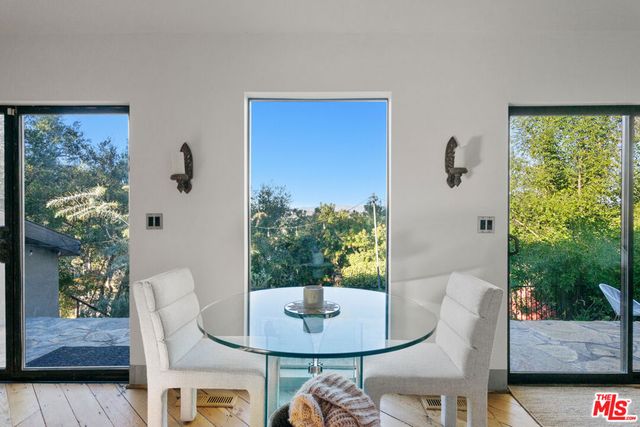 20784 Medley Lane, Topanga, CA 90290