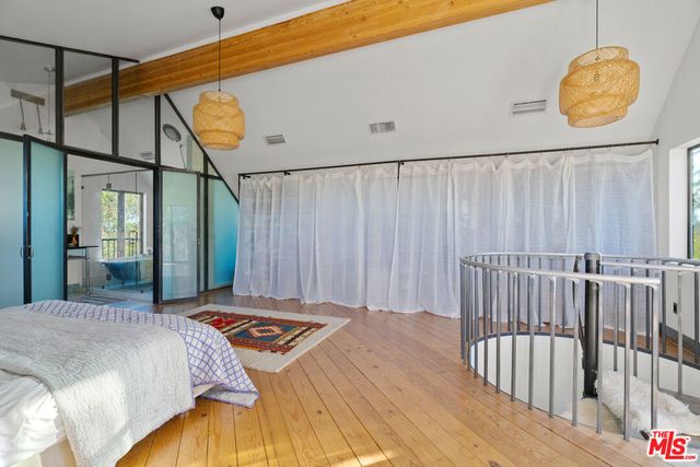 20784 Medley Lane, Topanga, CA 90290