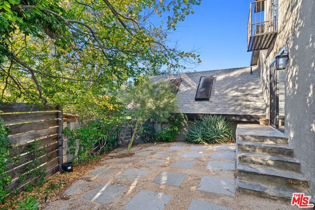 20784 Medley Lane, Topanga, CA 90290