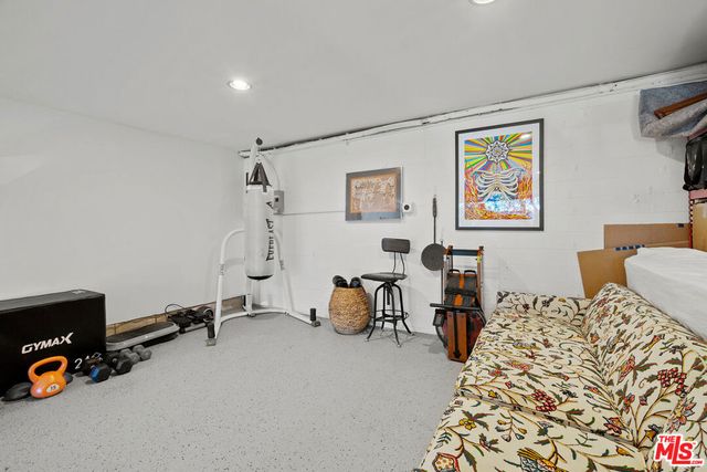 20784 Medley Lane, Topanga, CA 90290