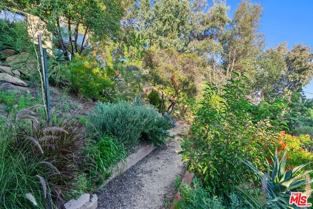 20784 Medley Lane, Topanga, CA 90290