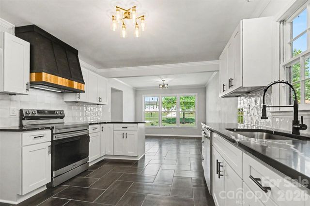 4108 Wimbledon Drive, Dallas, NC 28034