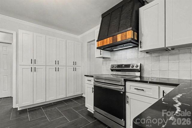 4108 Wimbledon Drive, Dallas, NC 28034