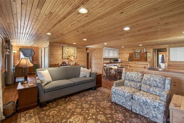 11930 S 4220 Road, Claremore, OK 74017