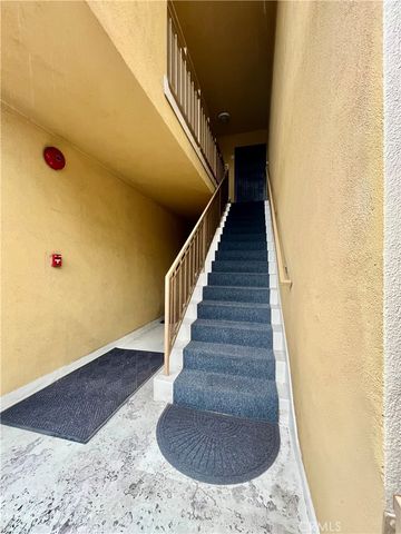 406 W Regent 13, Inglewood, CA 90301