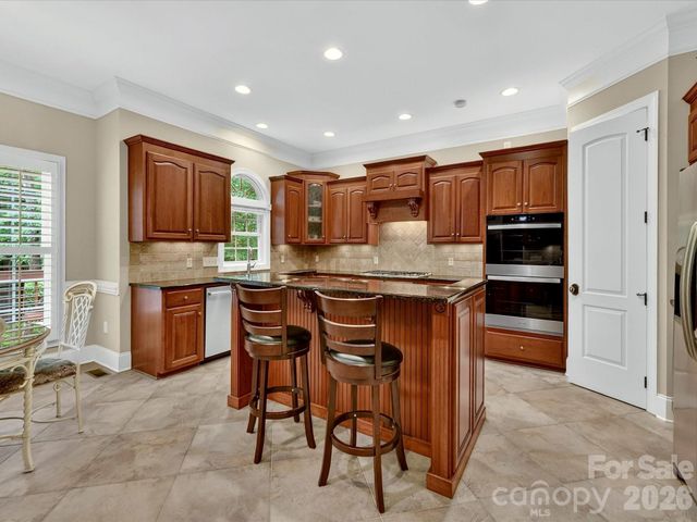 11615 Hidden Forest Lane, Davidson, NC 28036