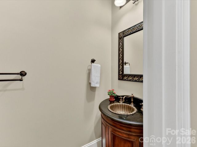 11615 Hidden Forest Lane, Davidson, NC 28036