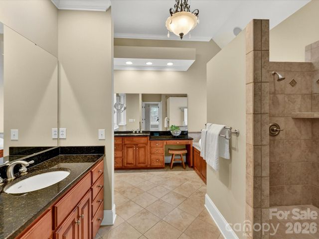 11615 Hidden Forest Lane, Davidson, NC 28036