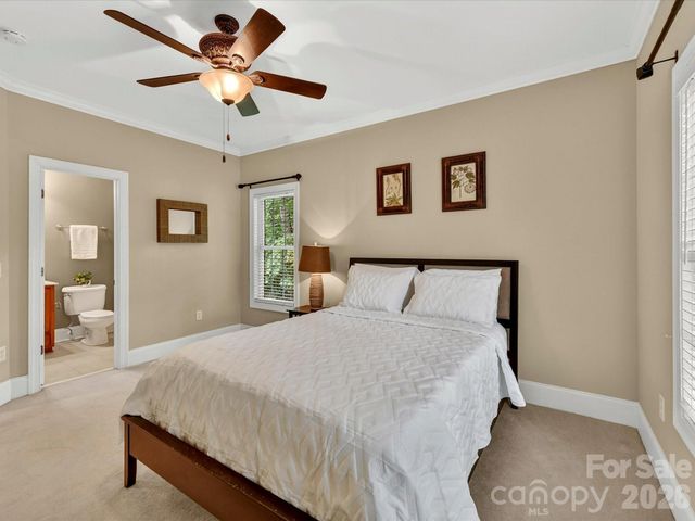 11615 Hidden Forest Lane, Davidson, NC 28036