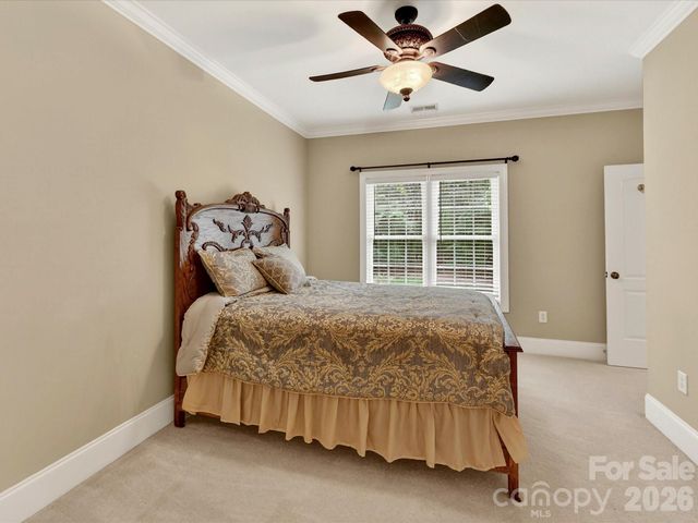 11615 Hidden Forest Lane, Davidson, NC 28036