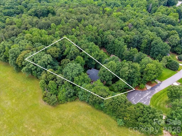 11615 Hidden Forest Lane, Davidson, NC 28036