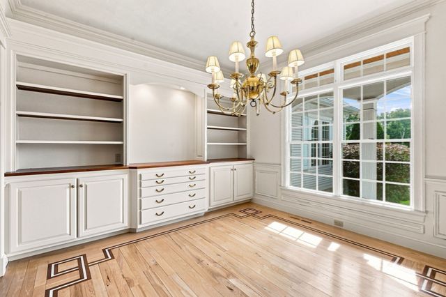 24 Ridge Rd, Hampden, MA 01036