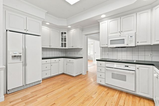 24 Ridge Rd, Hampden, MA 01036