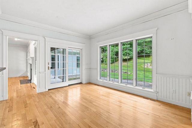 24 Ridge Rd, Hampden, MA 01036