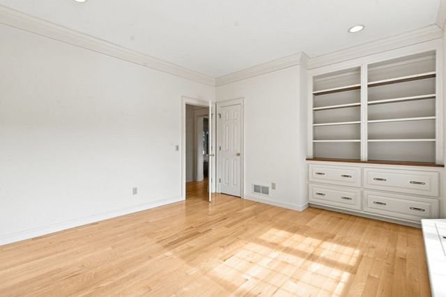 24 Ridge Rd, Hampden, MA 01036