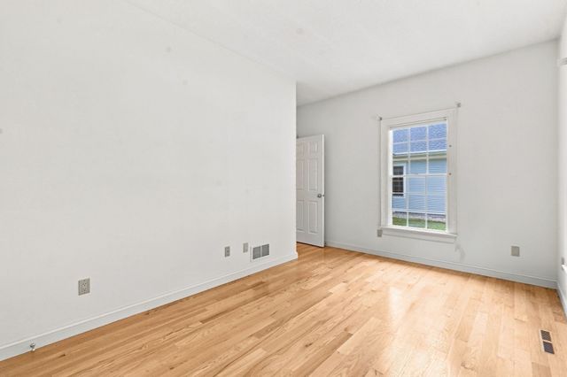 24 Ridge Rd, Hampden, MA 01036